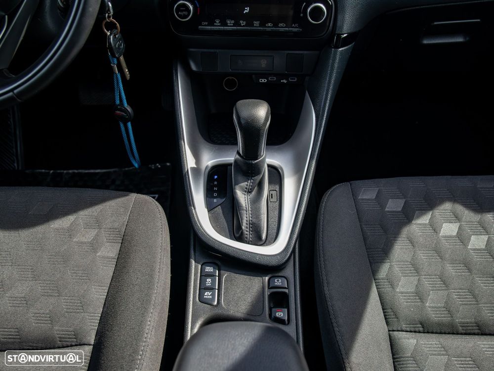Toyota Yaris 1.5 HDF Comfort Plus - 22