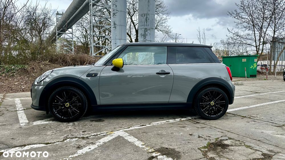 MINI Cooper SE Resolute Edition - 4