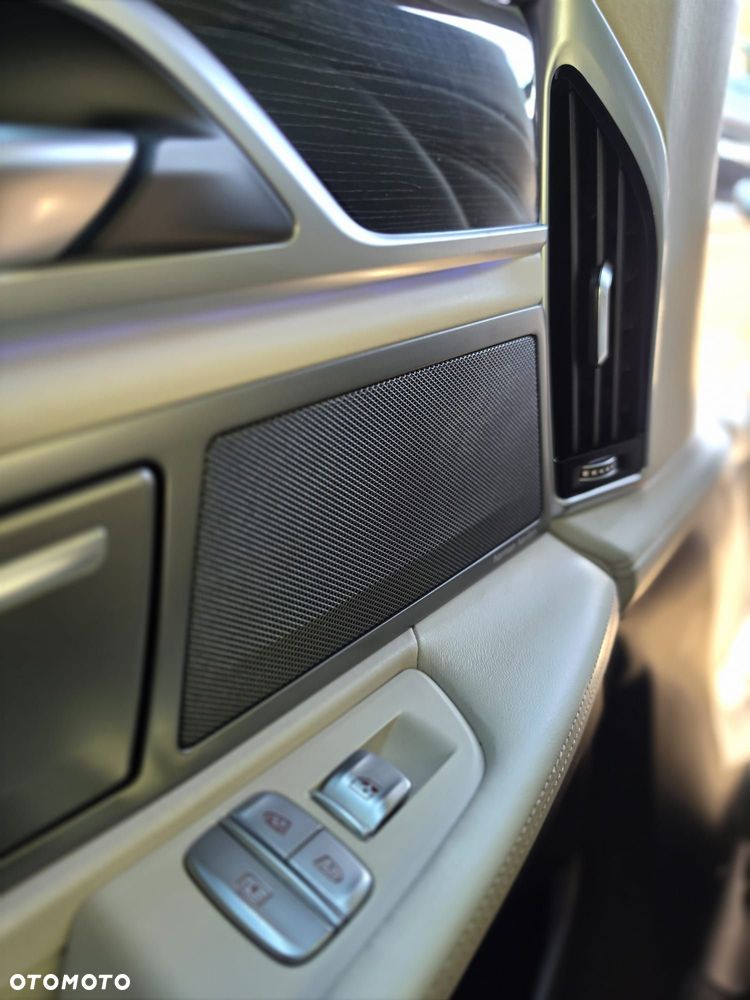 BMW Seria 7 750Ld xDrive sport - 17
