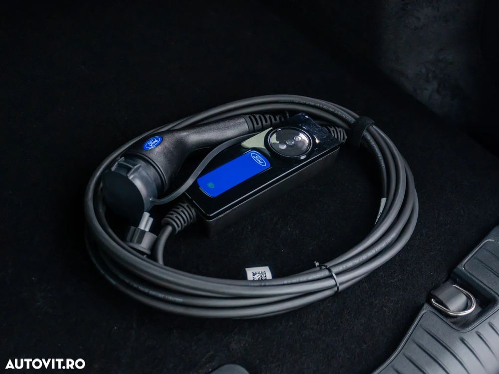 Ford Kuga 2.5 Duratec PHEV ST-LINE - 18