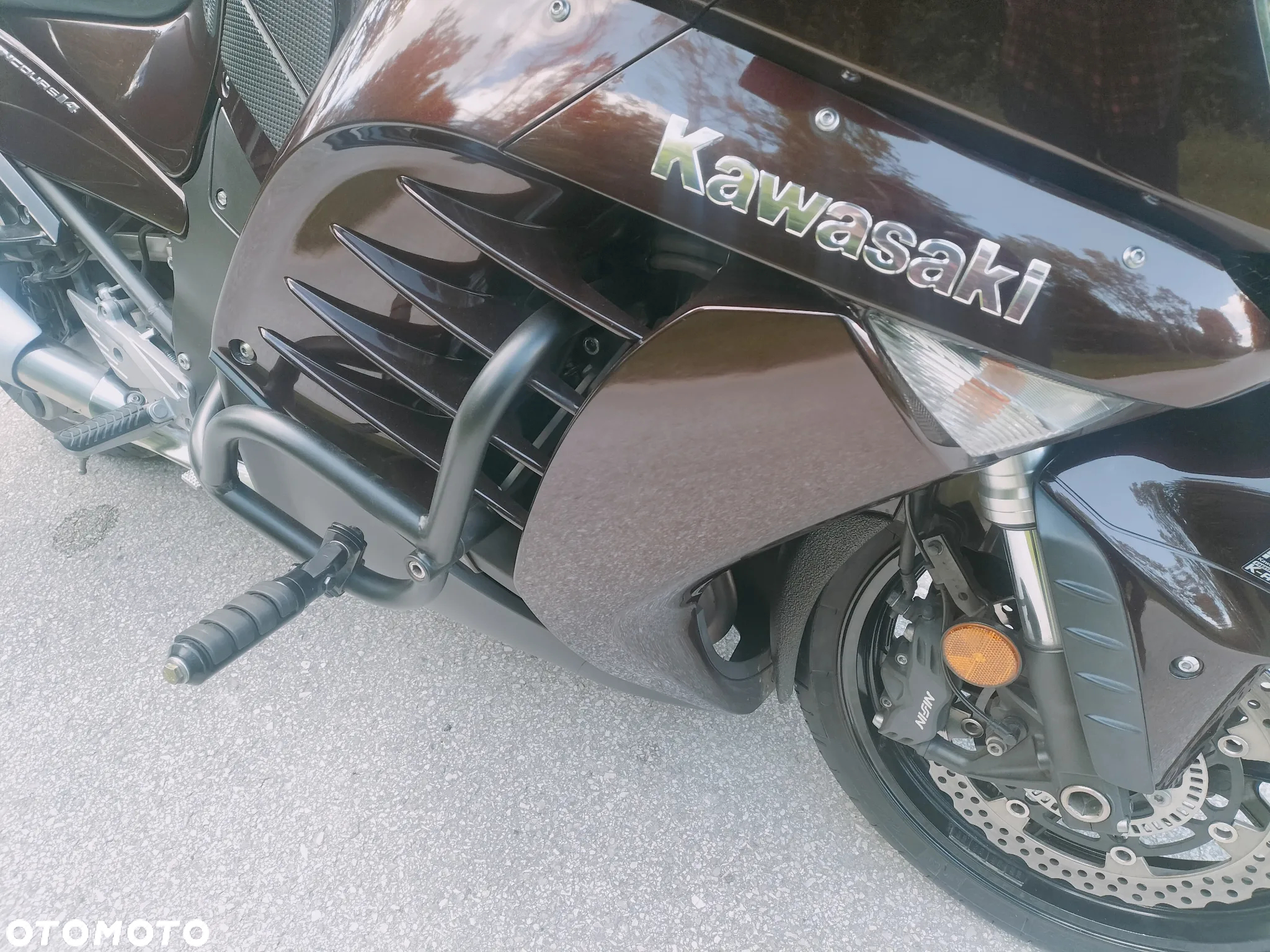 Kawasaki GTR - 24