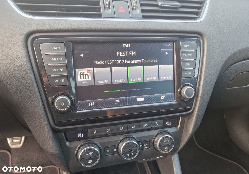 Skoda Octavia Combi 2.0 TDI (Green tec) RS - 22