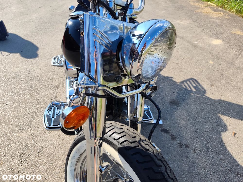 Harley-Davidson Softail Heritage Classic - 25