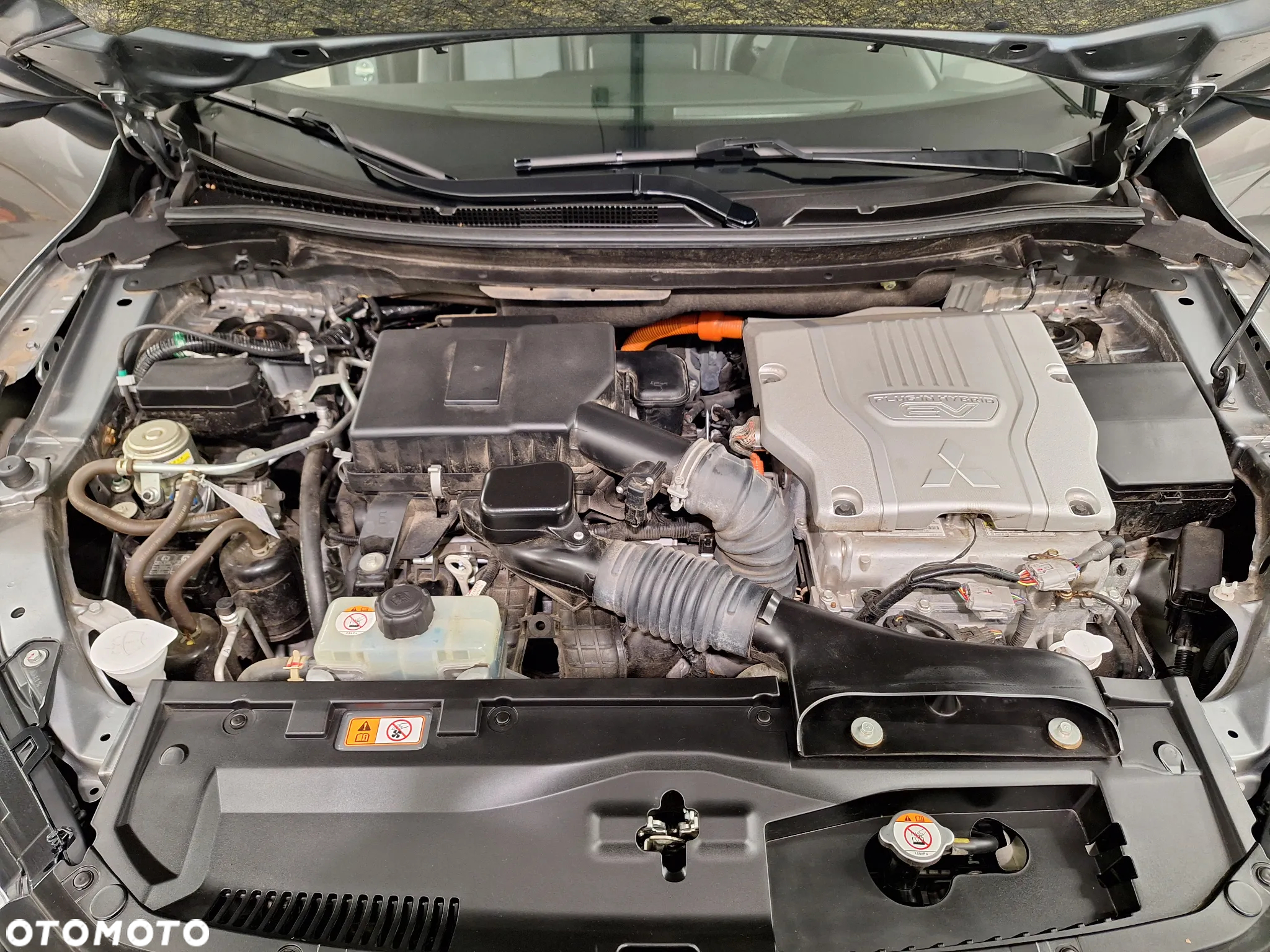 Mitsubishi Eclipse Cross Plug-In Hybrid 4WD Top - 39