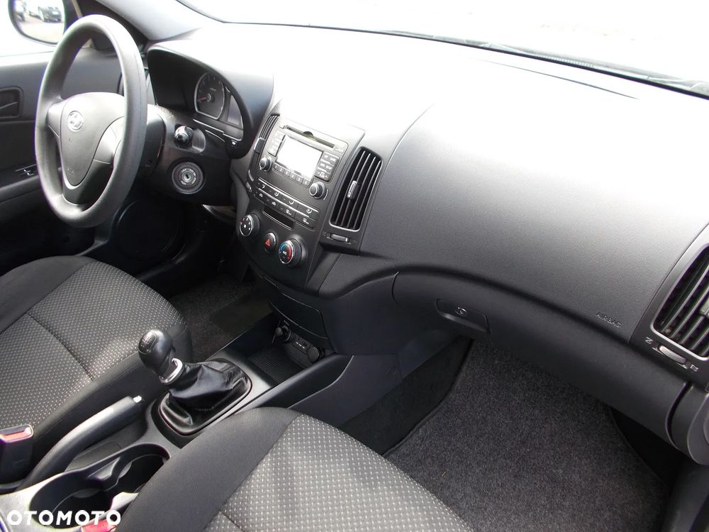 Hyundai i30 1.4 Comfort - 13