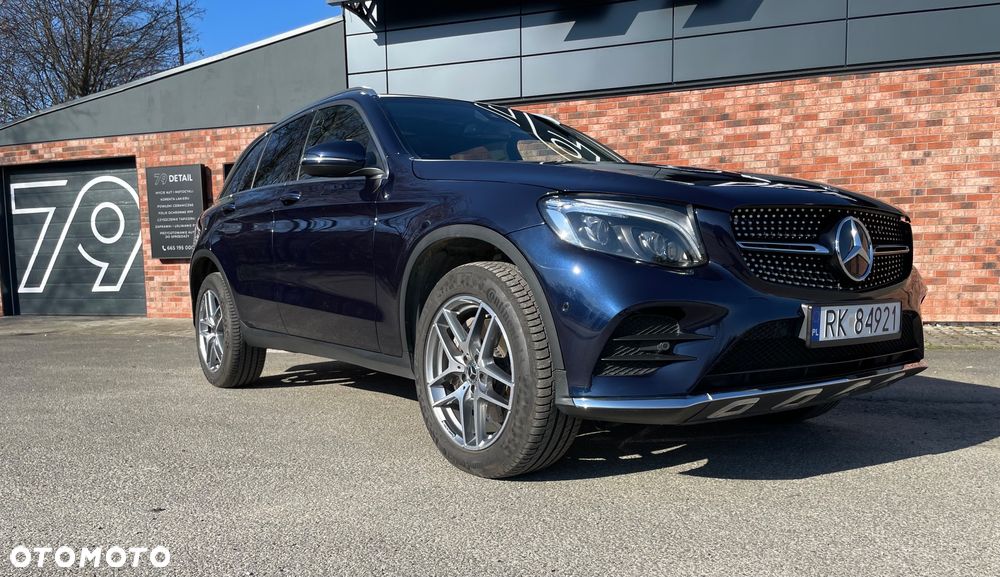 Mercedes-Benz GLC 300 4Matic 9G-TRONIC AMG Line - 4