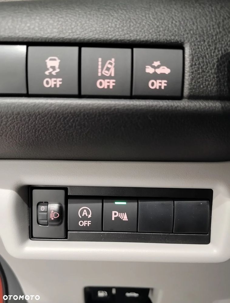 Suzuki Swift 1.2 Dualjet SHVS Premium Plus CVT - 13