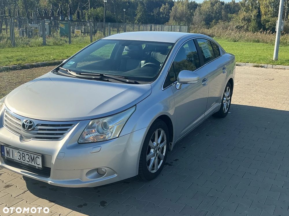 Toyota Avensis 2011 photo 3