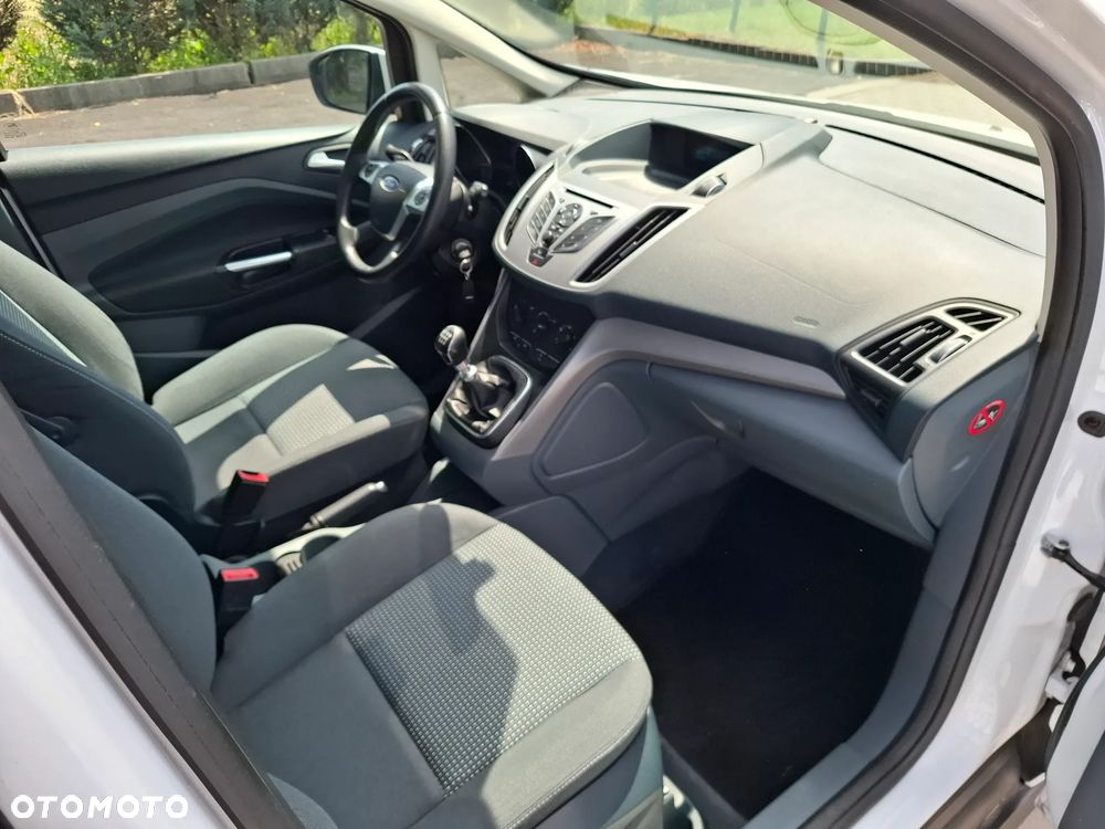 Ford C-MAX - 17