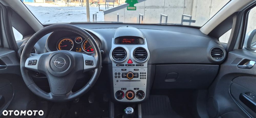 Opel Corsa - 4