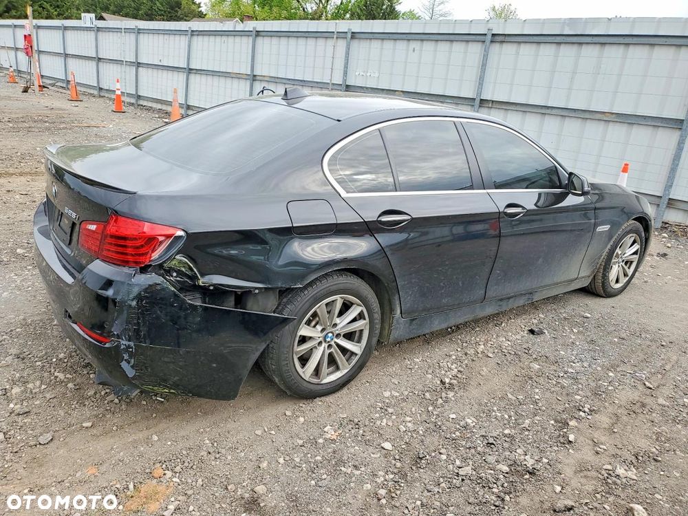 BMW Seria 5 528i - 4