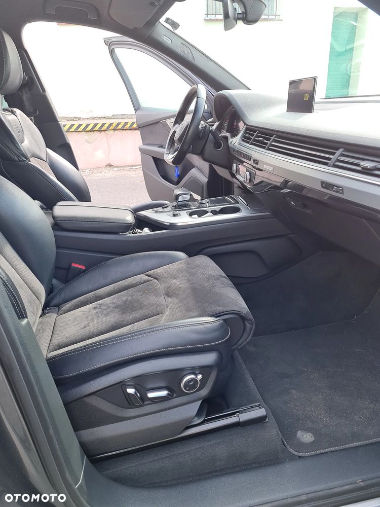 Audi SQ7 4.0 TDI Quattro Tiptronic - 9