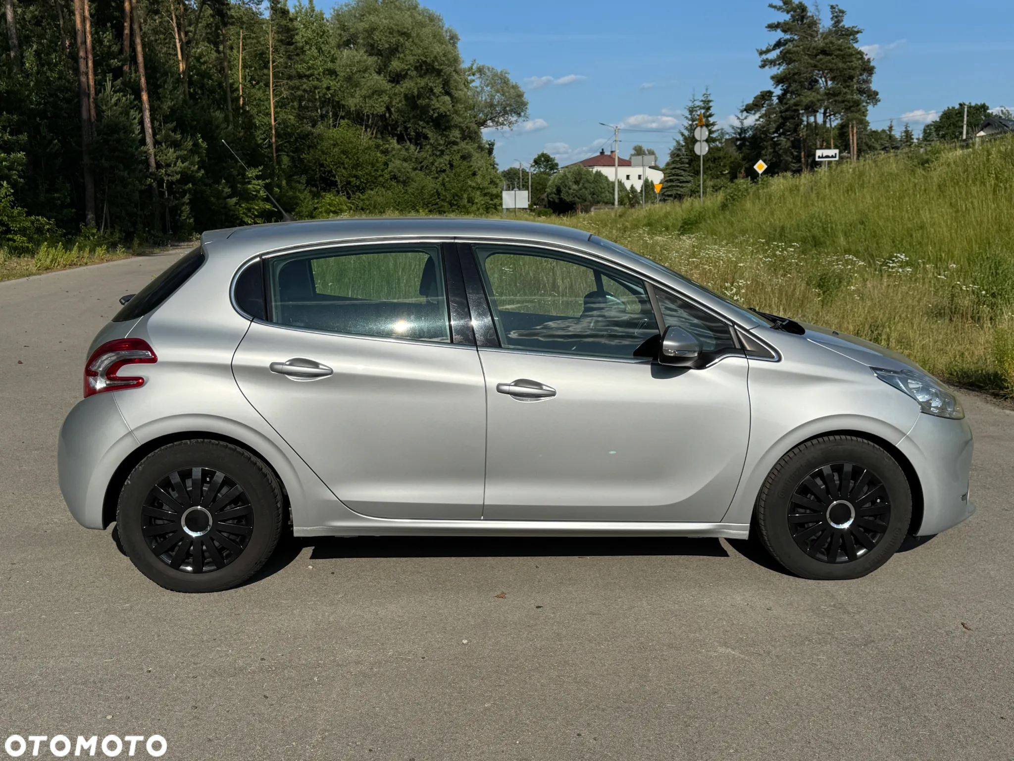 Peugeot 208 120 VTI Allure - 6