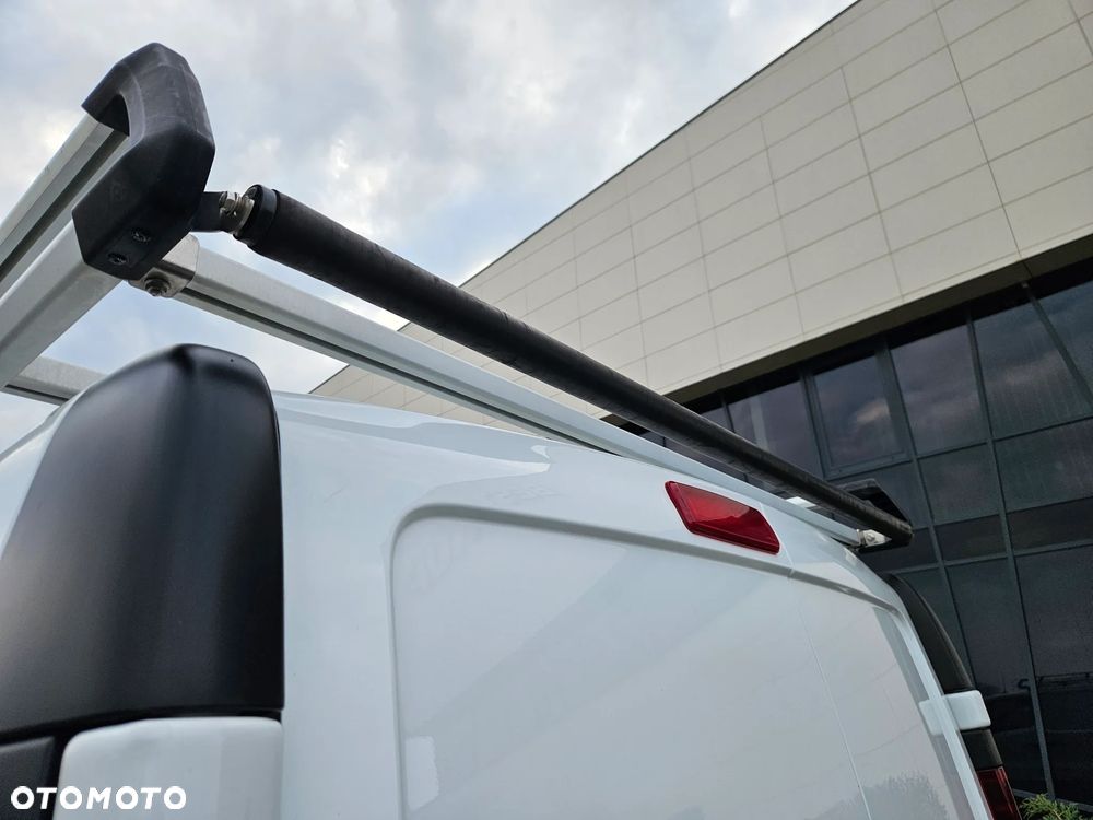 Renault Trafic Vivaro Talento - 22