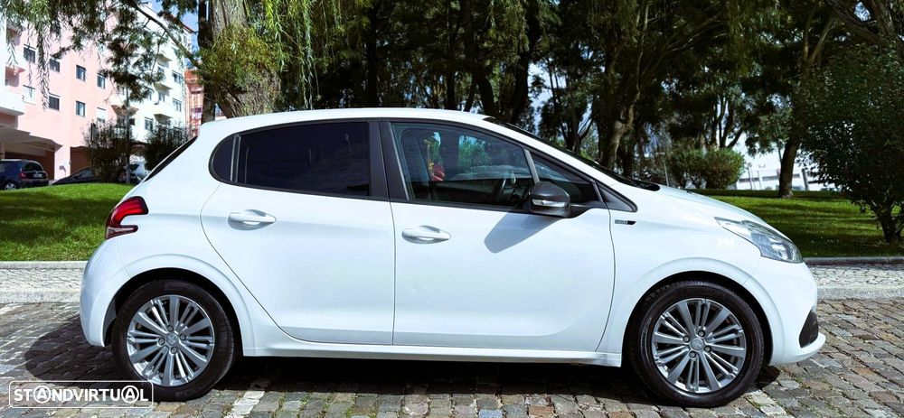 Peugeot 208 1.6 BlueHDi Style - 2