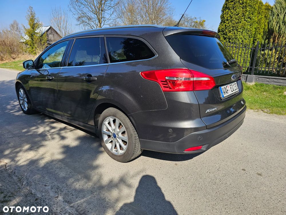 Ford Focus - 33
