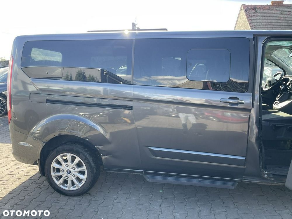 Ford Tourneo Custom 320 L2H1 VA Autm Titanium - 5