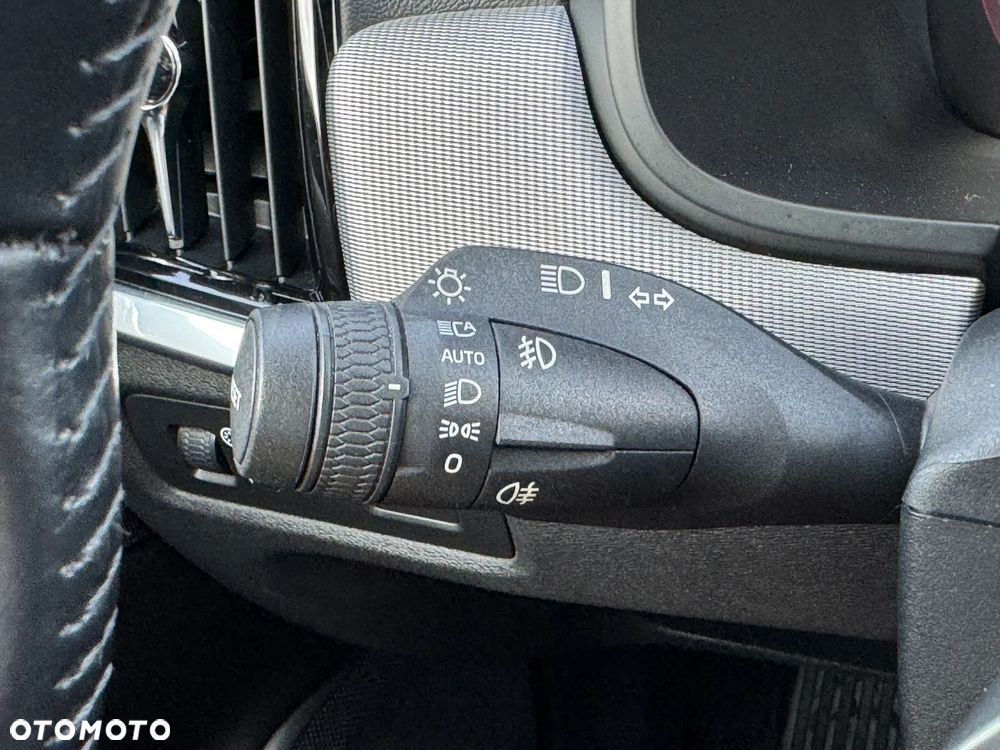 Volvo V90 D5 AWD Geartronic Inscription - 15
