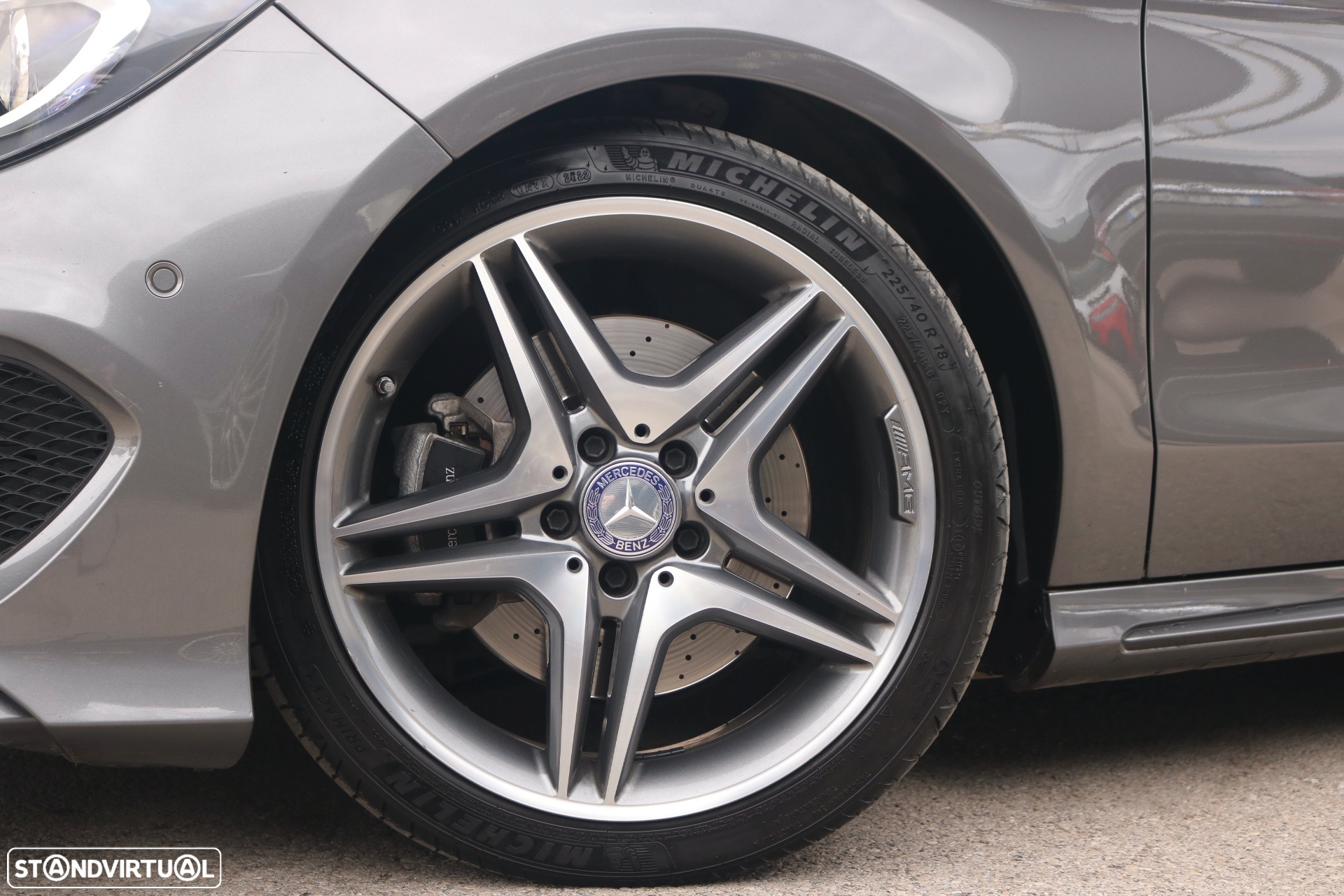Mercedes-Benz CLA 220 d Shooting Brake AMG Line Aut. - 4