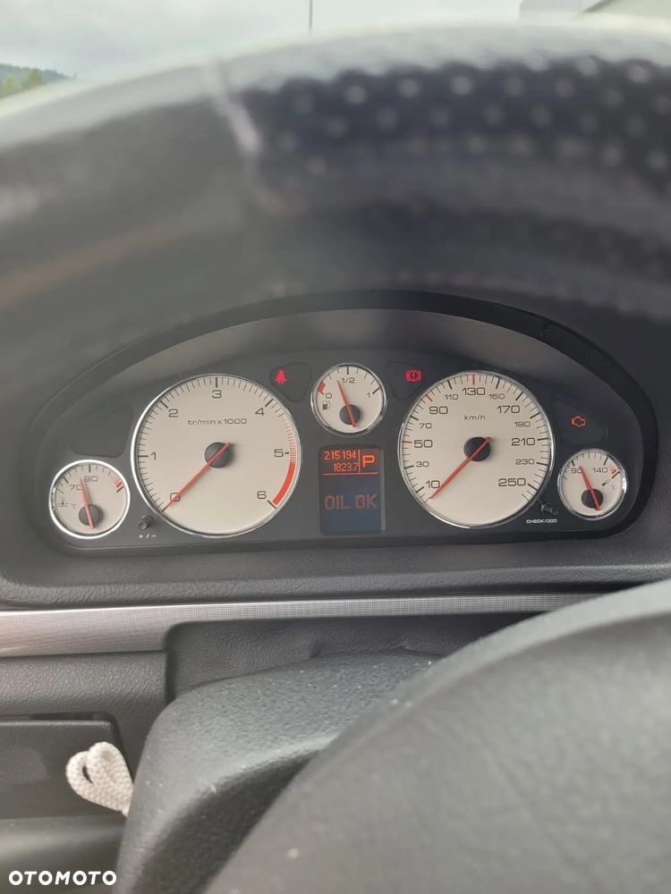 Peugeot 407 2.0 HDI Premium Grand Prix - 8