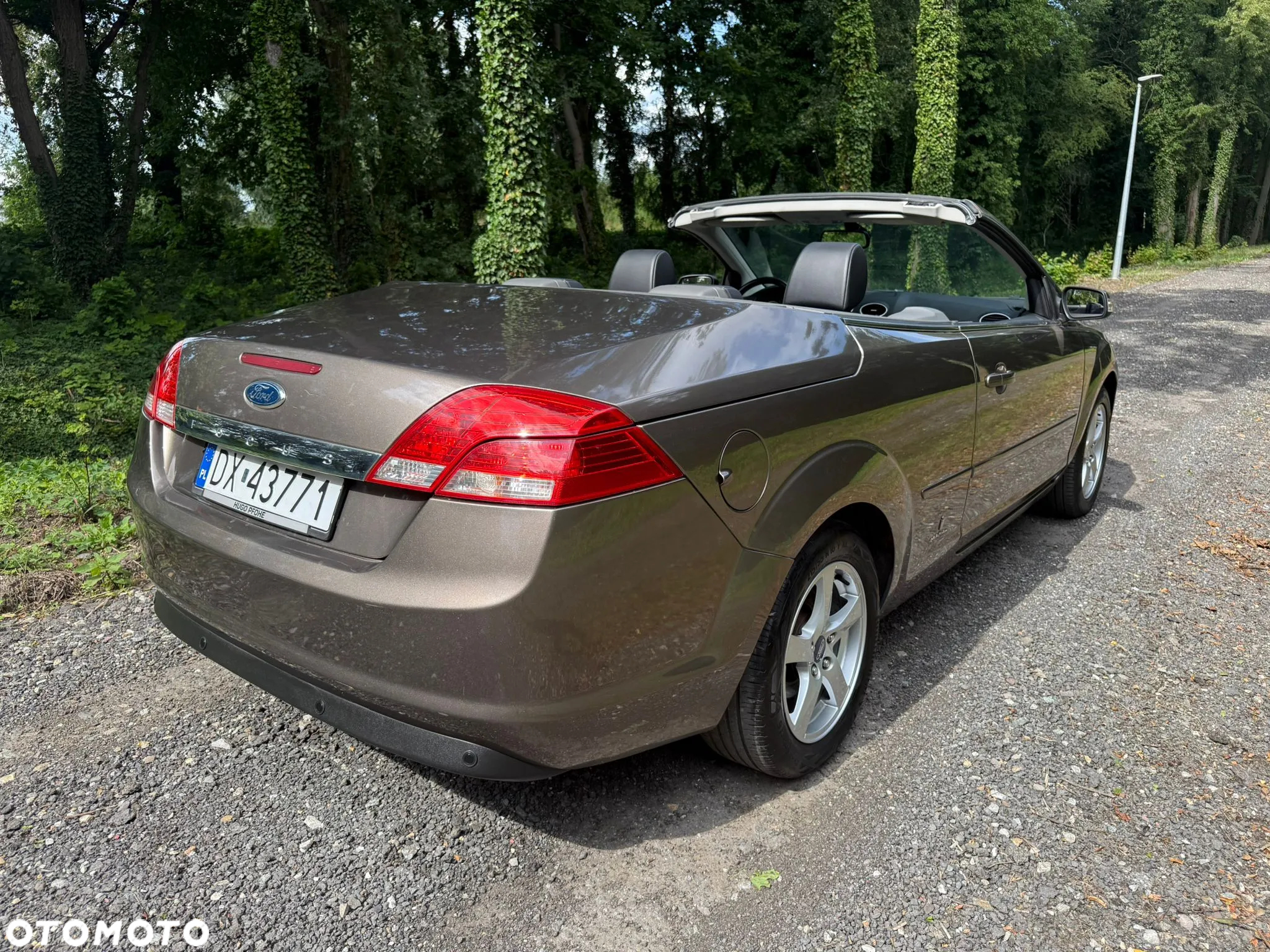 Ford Focus Coupe-Cabriolet 2.0 TDCi DPF Titanium - 4