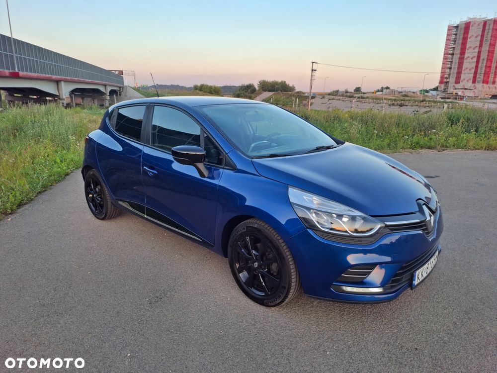 Renault Clio 1.2 16V Limited Plus - 9