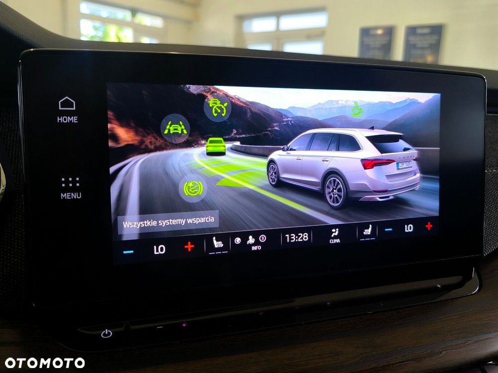 Skoda Octavia 2.0 TDI 4x4 Scout DSG - 37