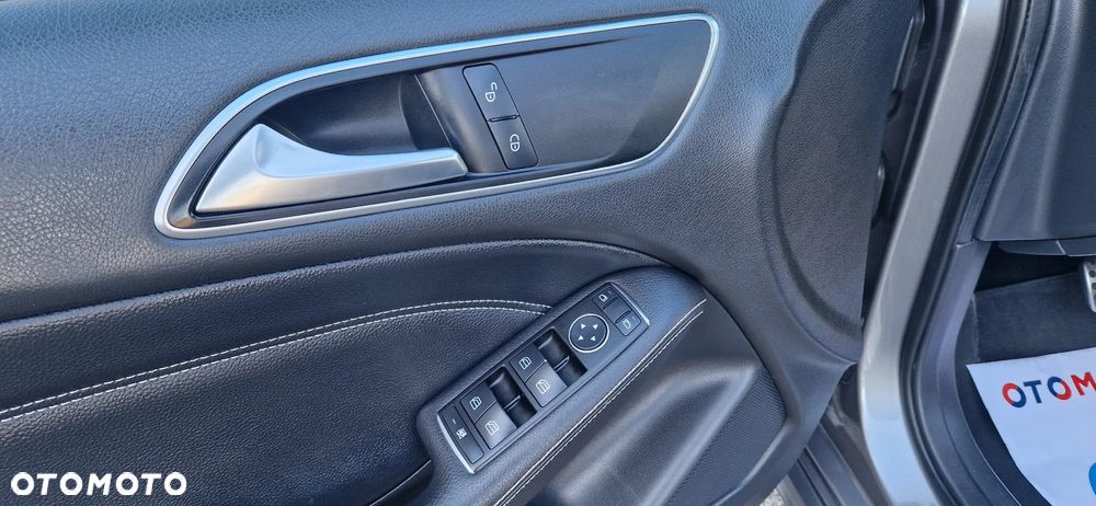 Mercedes-Benz Klasa B 180 7G-DCT Edition - 19