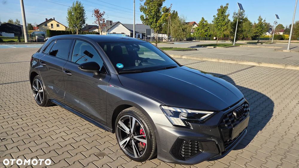Audi A3 Sportback - 2