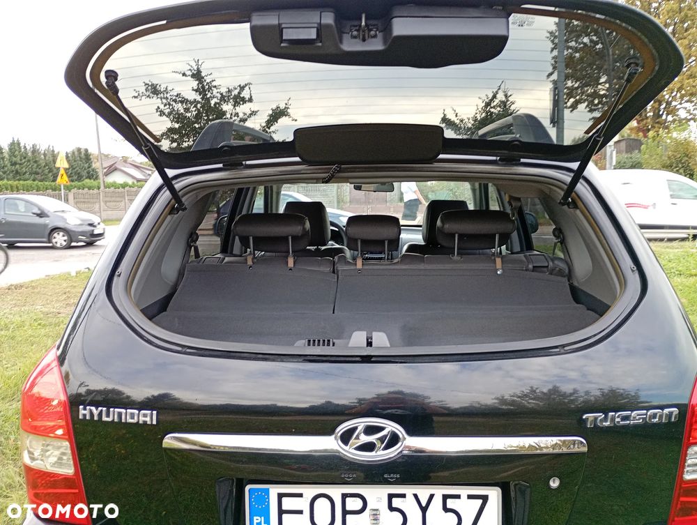 Hyundai Tucson 2.0 Comfort 2WD - 10