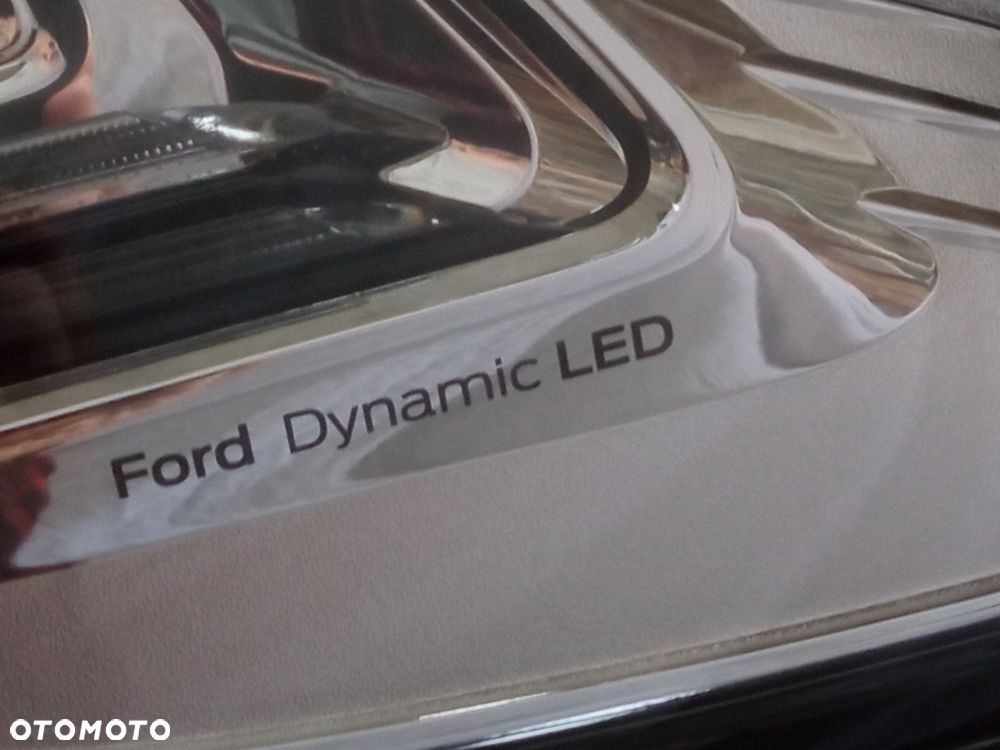 Ford Mondeo 2.0 TDCi STart-Stopp Titanium - 36