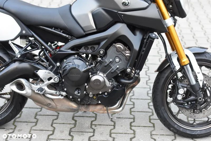 Yamaha MT - 9