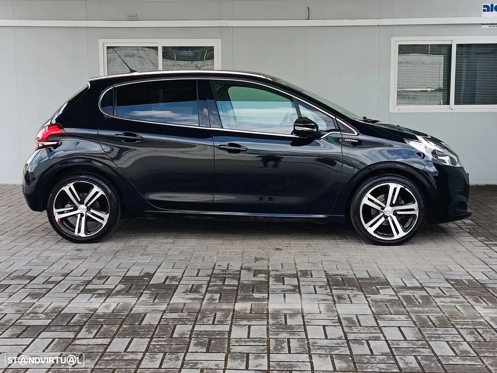 Peugeot 208 1.2 PureTech GT Line EAT6 - 23