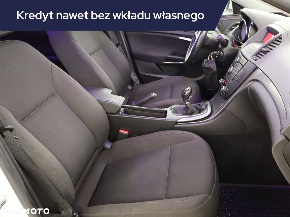 Opel Insignia - 10