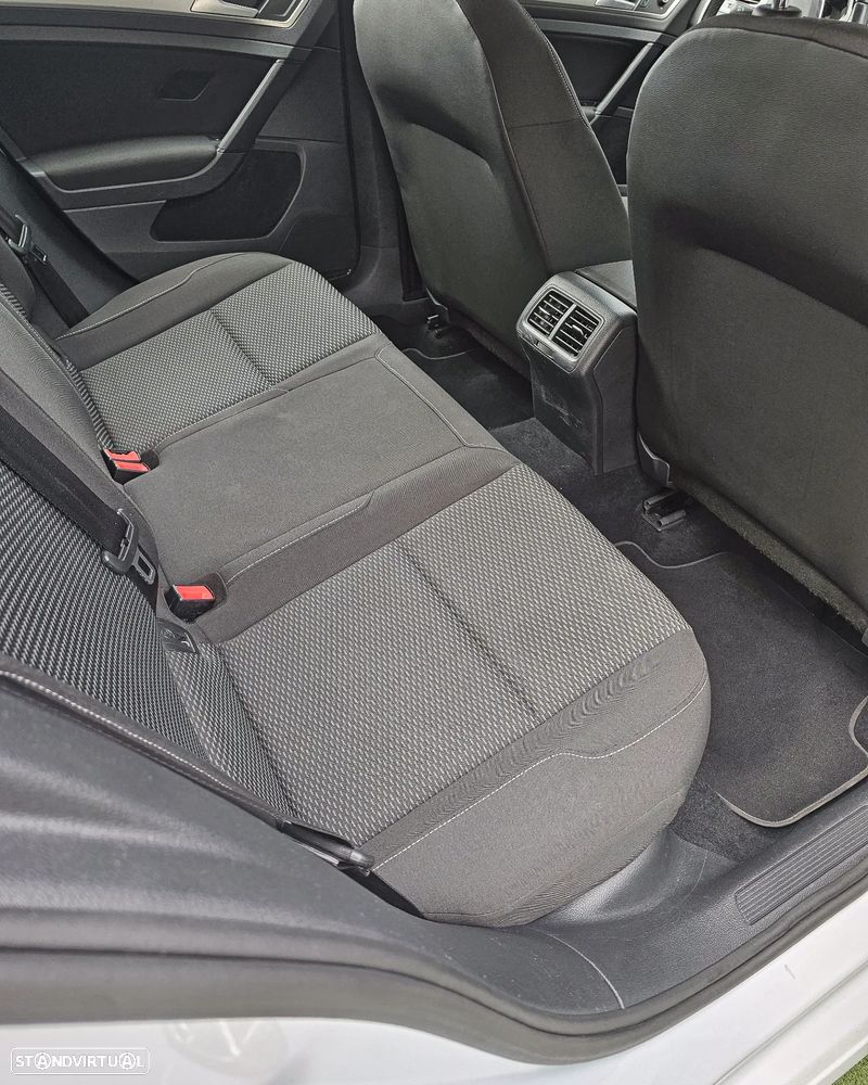 VW Golf 1.0 TSI Confortline - 6