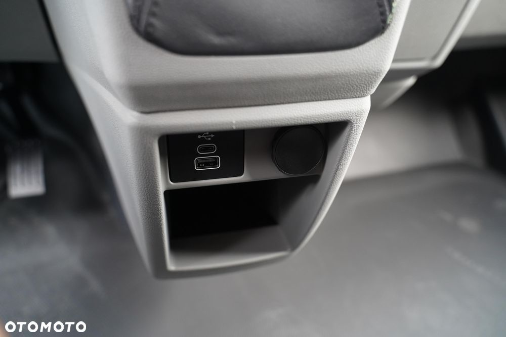 Ford Transit Custom 2.0 EcoBlue 320 L2H1 Limited Automat - 17