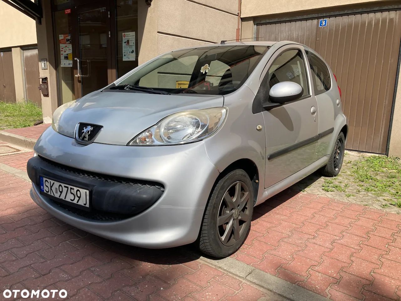 Peugeot 107 1.0 Happy - 1