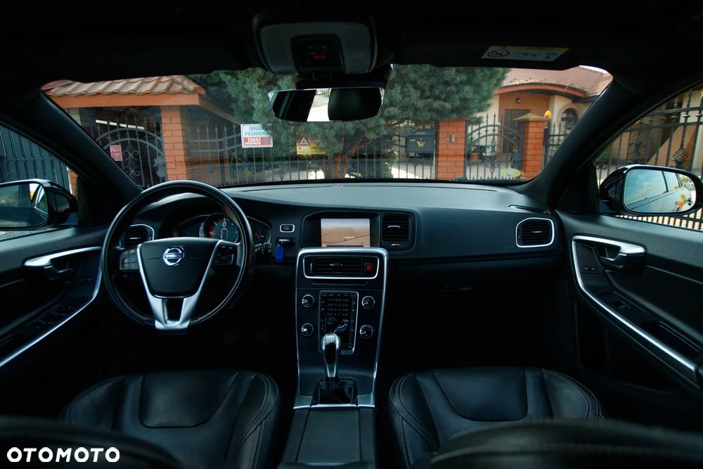 Volvo V60 D3 Summum - 5