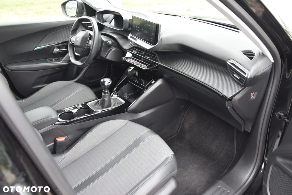 Peugeot 2008 - 21