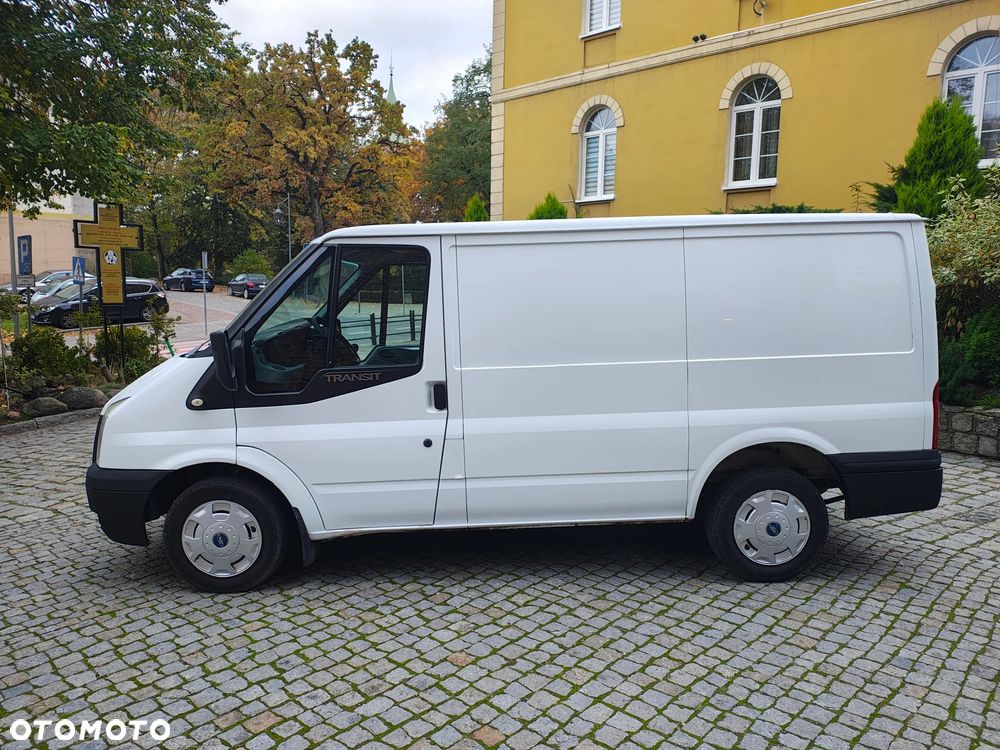 Ford Transit - 26