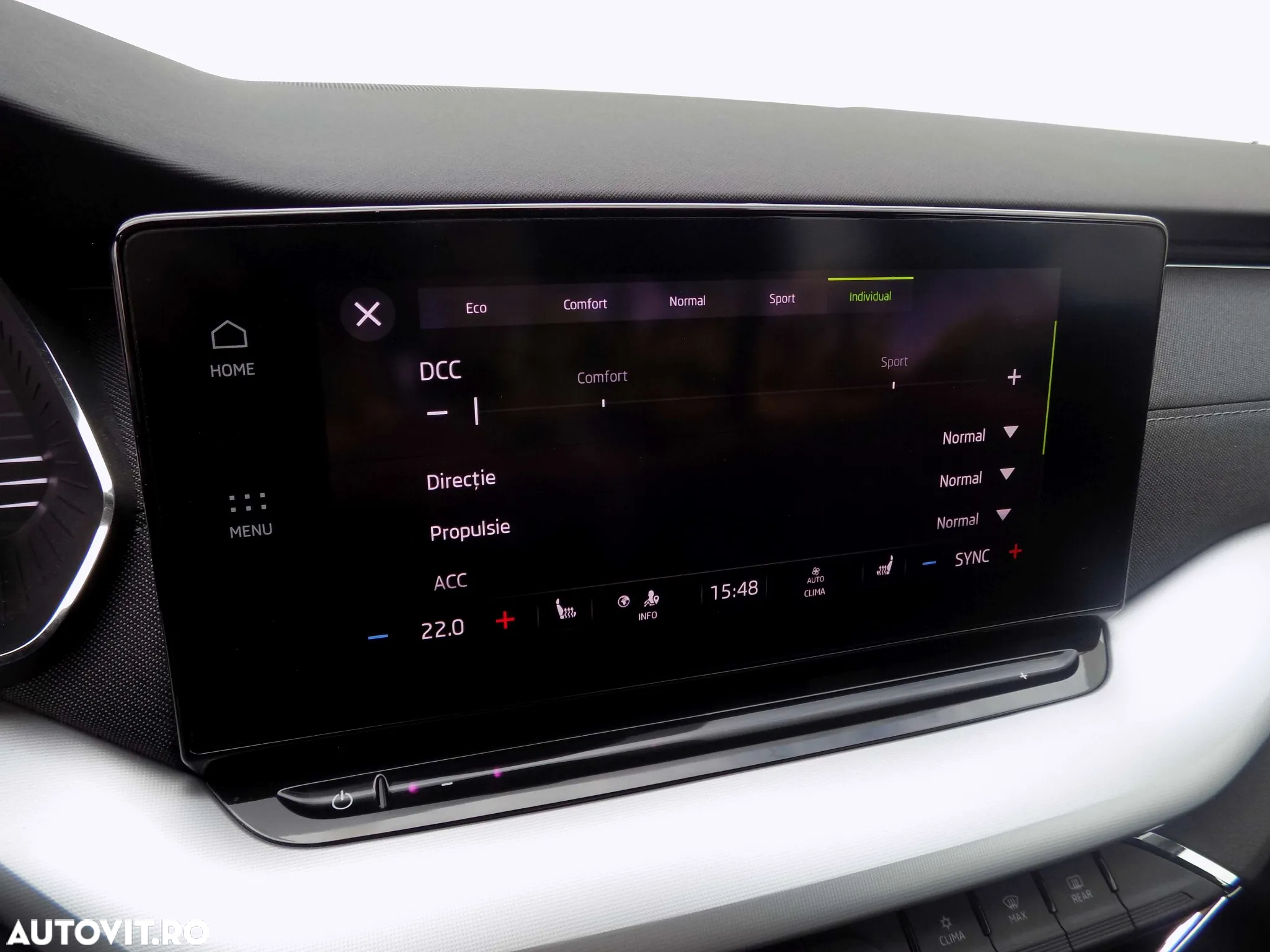 Skoda Octavia 2.0 TDI DSG Style - 26