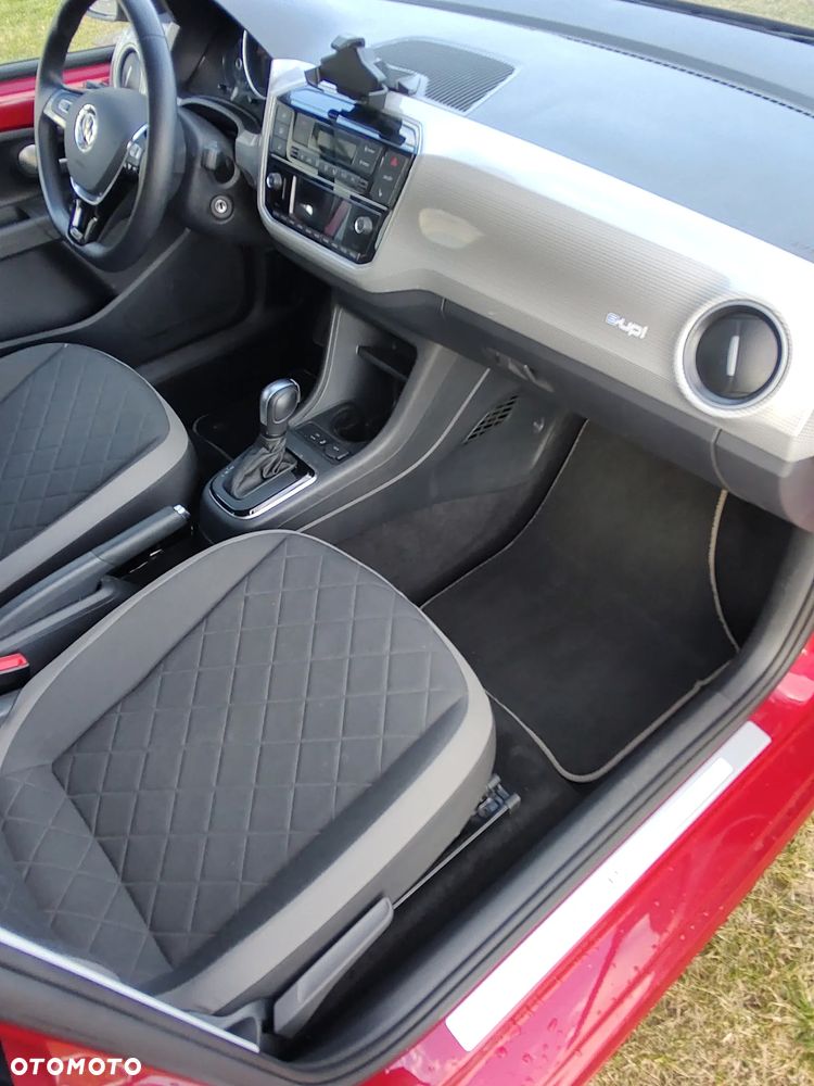 Volkswagen up! e-up United - 12