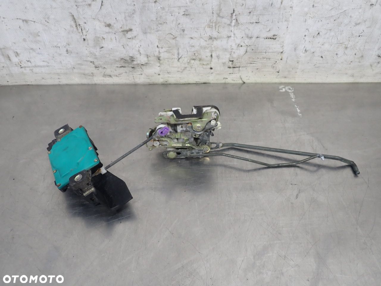 ZAMEK LEWY PRZÓD DRZWI HYUNDAI COUPE I LIFT 95738-27000 - 1