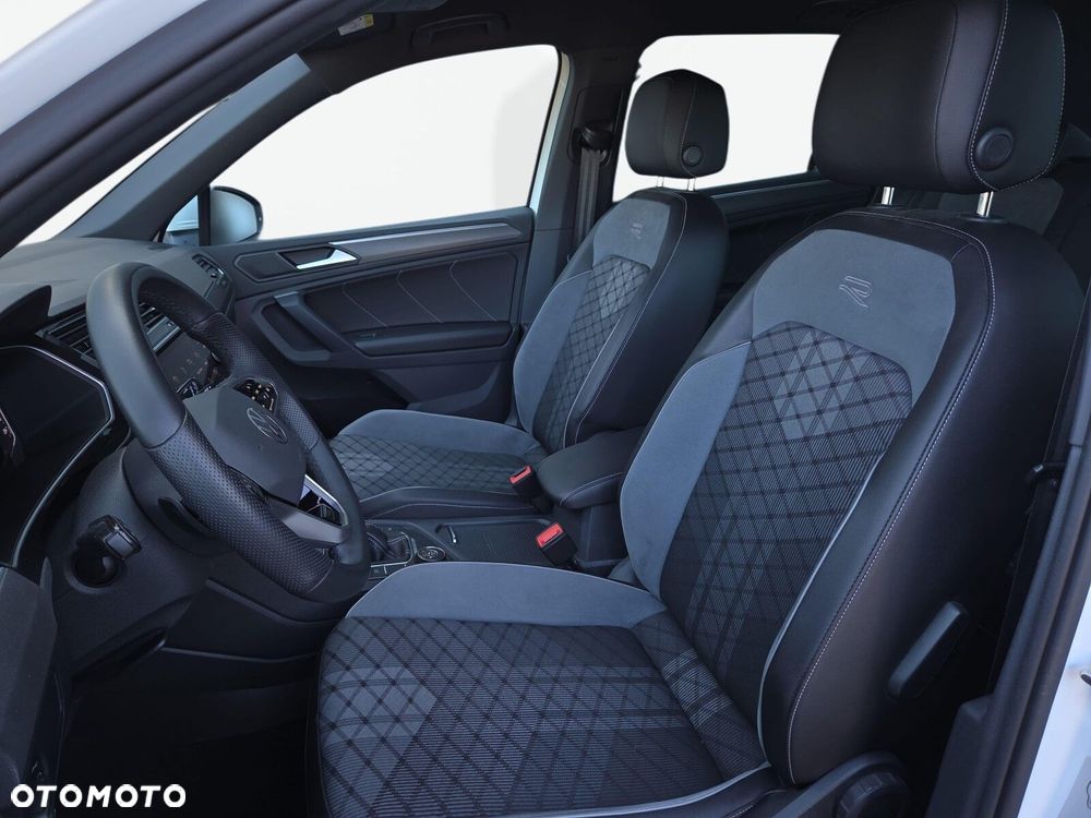 Volkswagen Tiguan 2.0 TDI SCR 4Mot R-Line DSG - 11