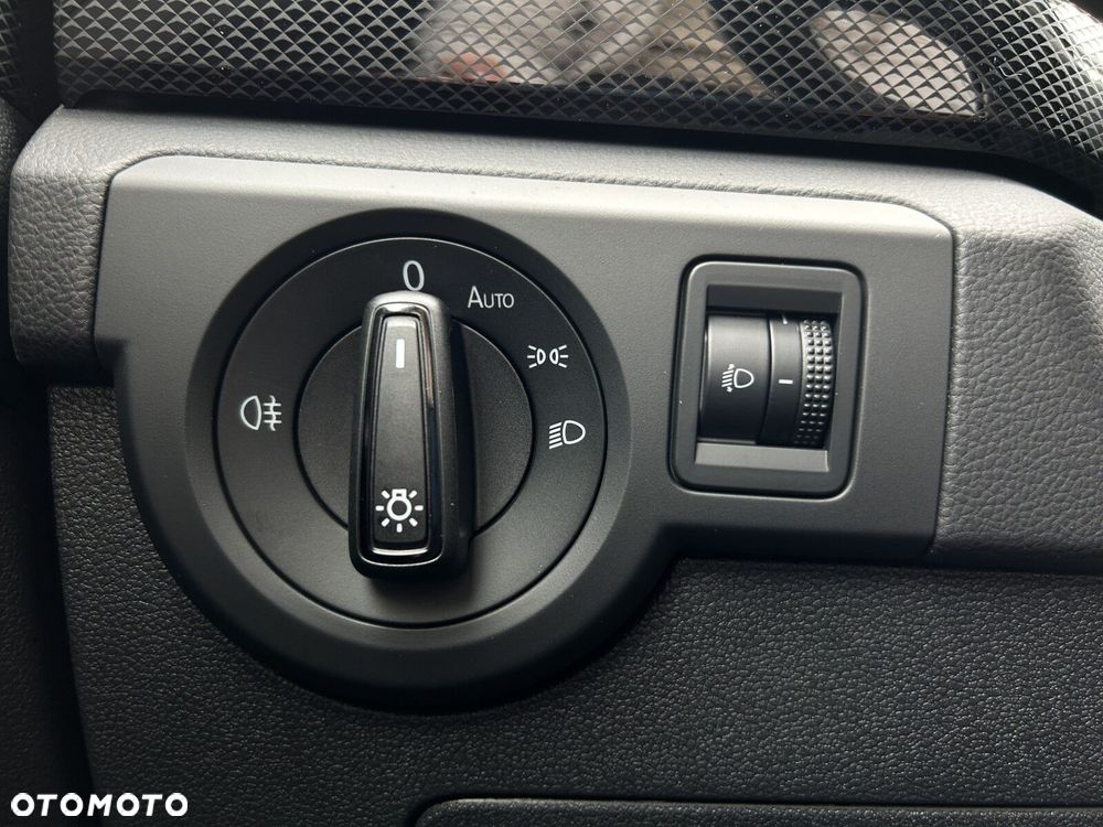Volkswagen T-Cross - 25