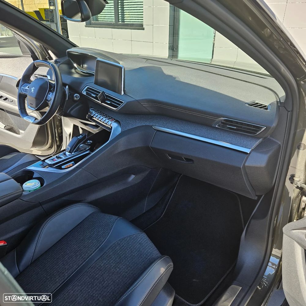 Peugeot 3008 1.2 PureTech GT Line EAT8 - 11