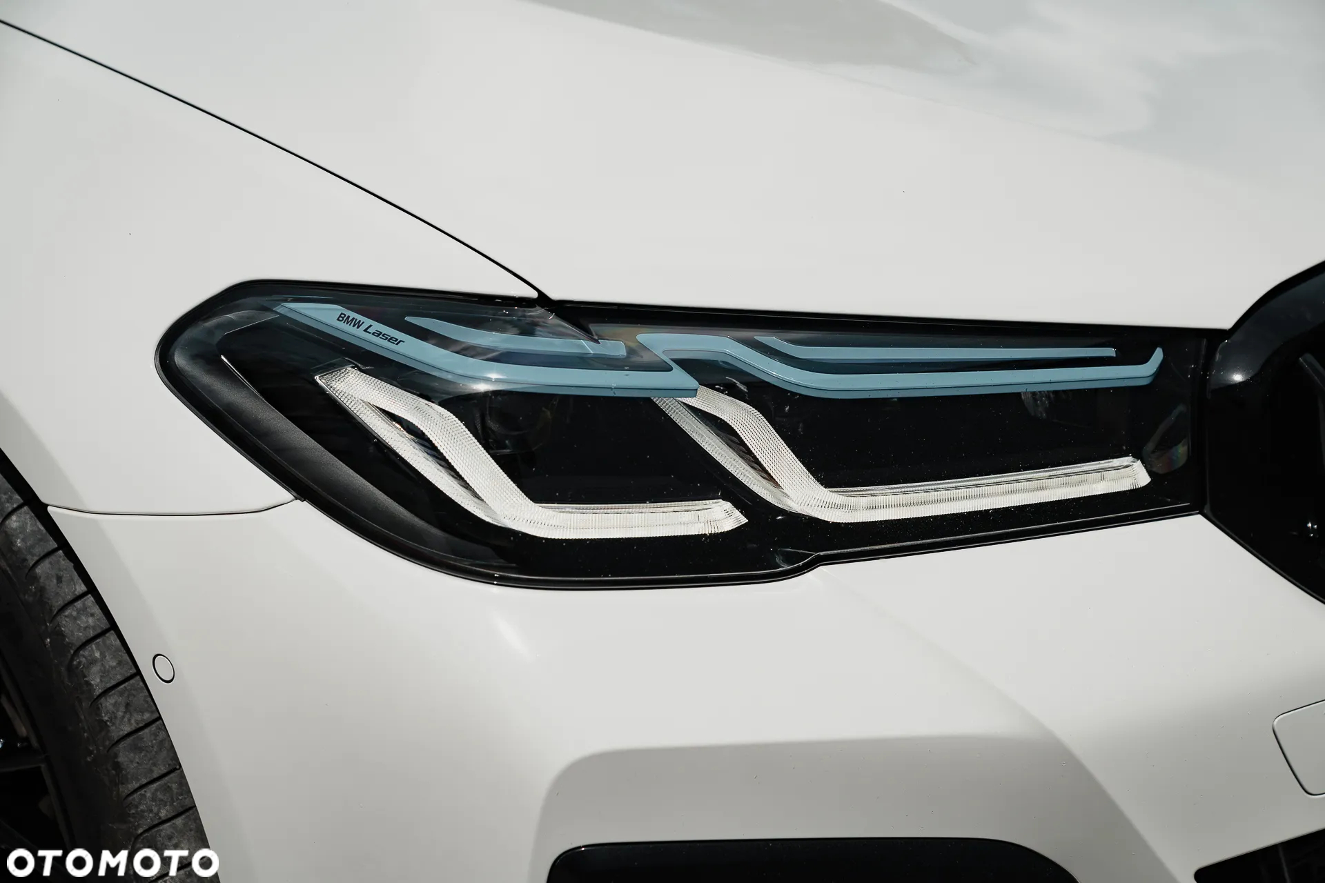 BMW Seria 5 520d xDrive Touring M Sport Edition - 3