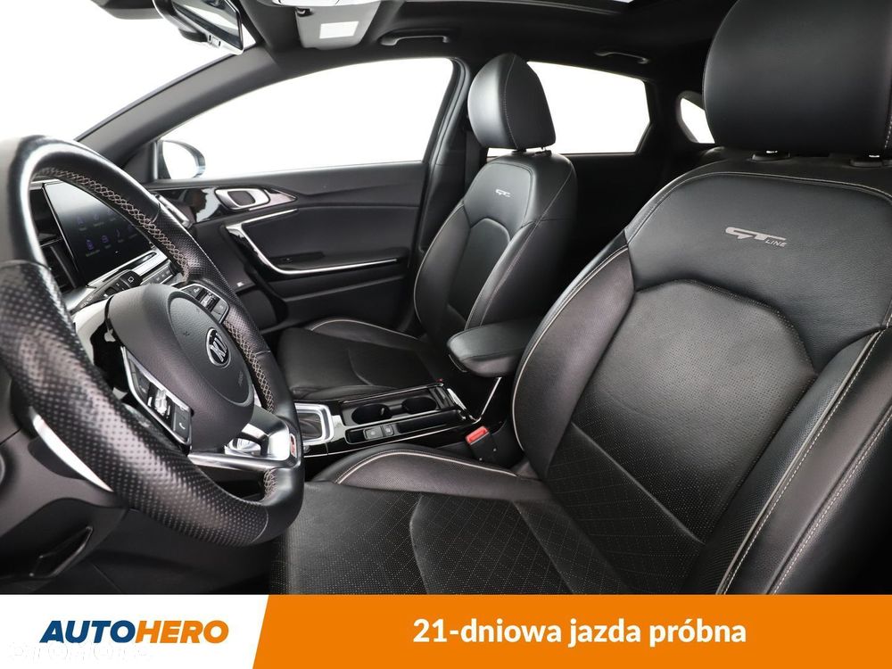 Kia ProCeed - 11