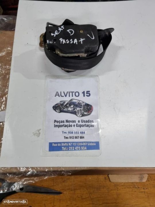 cinto com pré-tensor Seat - VW Passat  direito - 1