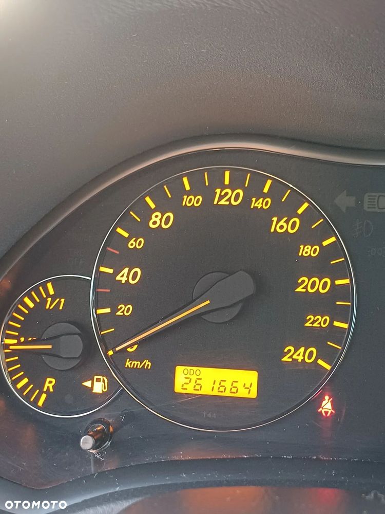 Toyota Avensis 2.0 D-4D Sol - 5